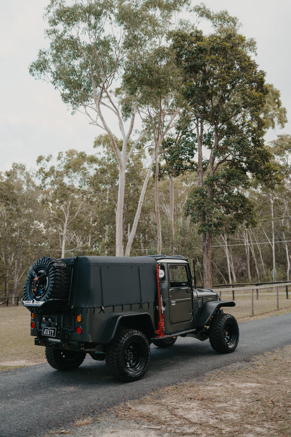 Tubular Style Side Tub