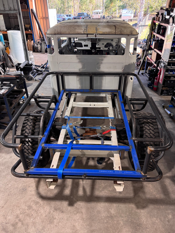 Tubular Style Side Tub