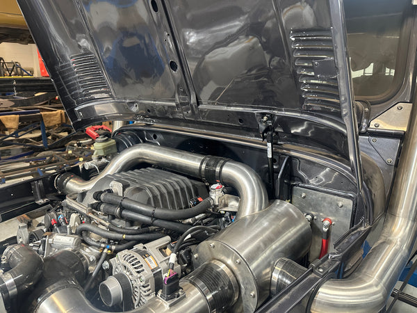 LCS Bonnet Strut Kit