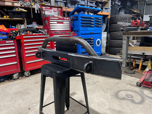 40 Series Factory Stubby Winch Bar