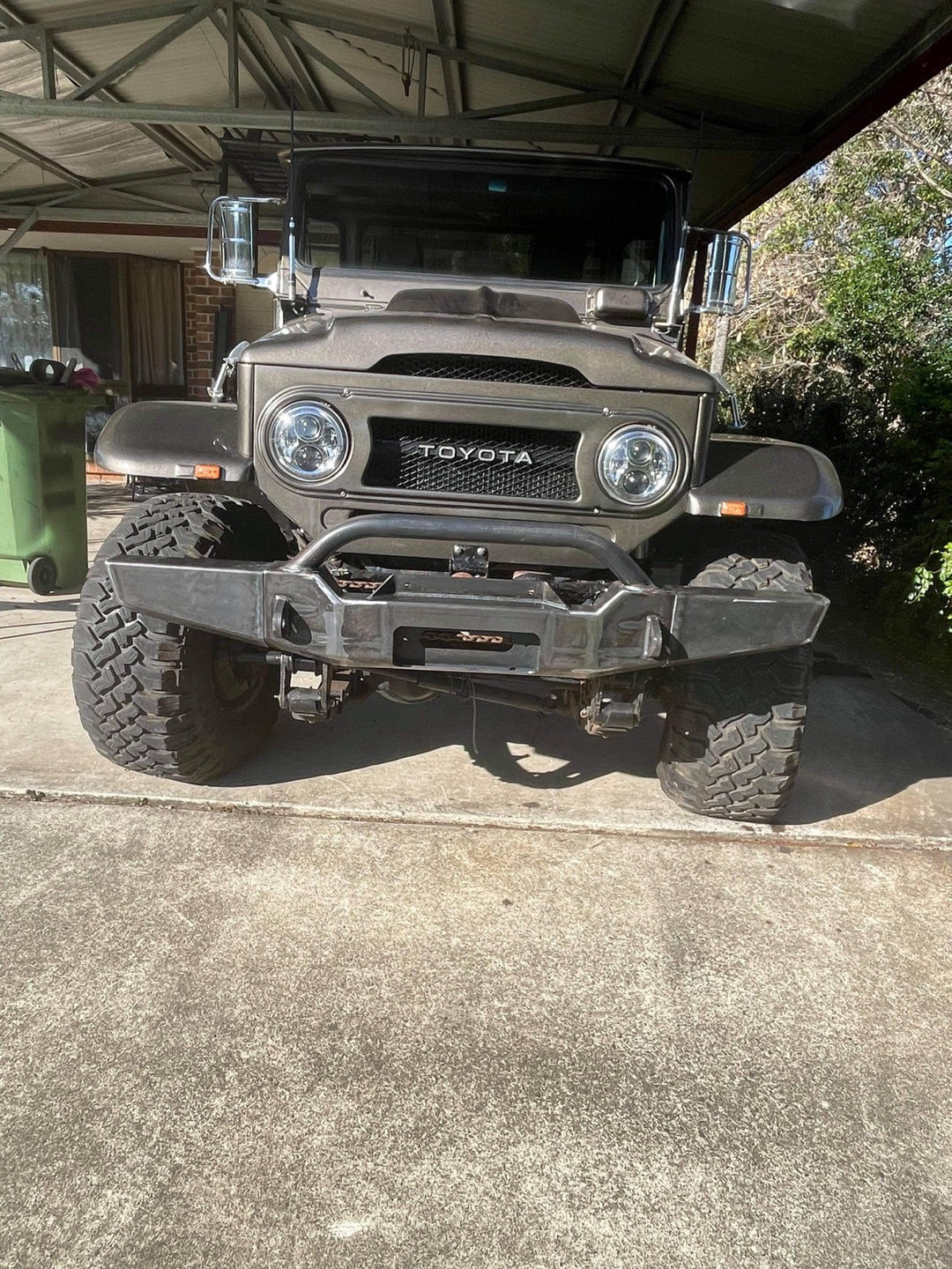 40 Series Custom Winch Bar with Removable Wings – McKinnon's Cruisers